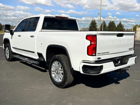 Used 2024 Chevrolet Silverado 2500 High Country image 12
