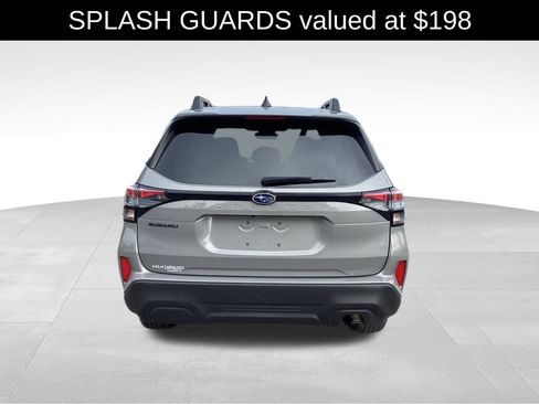 Used 2025 Subaru Forester Premium AWD/4WD image 6