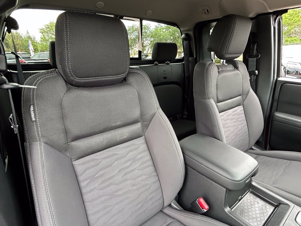 Certified 2024 Nissan Frontier SV w/ SV Convenience Package RWD image 40