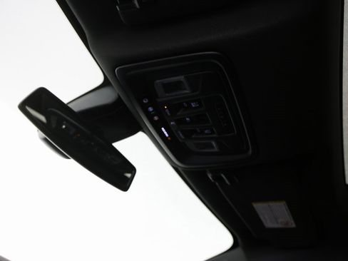 Used 2022 GMC Sierra 2500 AT4 w/ AT4 Preferred Package image 24