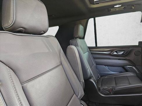 Used 2021 GMC Yukon Denali w/ Denali Ultimate Package AWD/4WD image 21