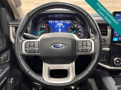 Used 2024 Ford Expedition Max XLT image 9