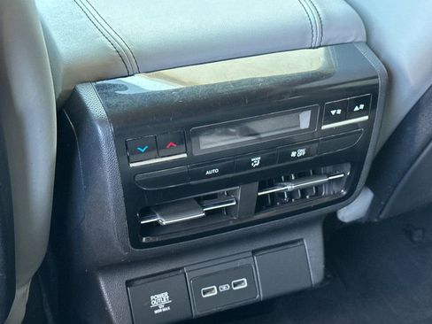 Certified 2023 Acura MDX FWD w/ Technology Package image 17