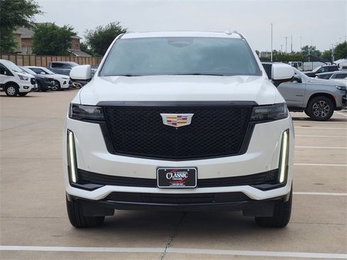 Used 2023 Cadillac Escalade Sport Platinum AWD/4WD image 10