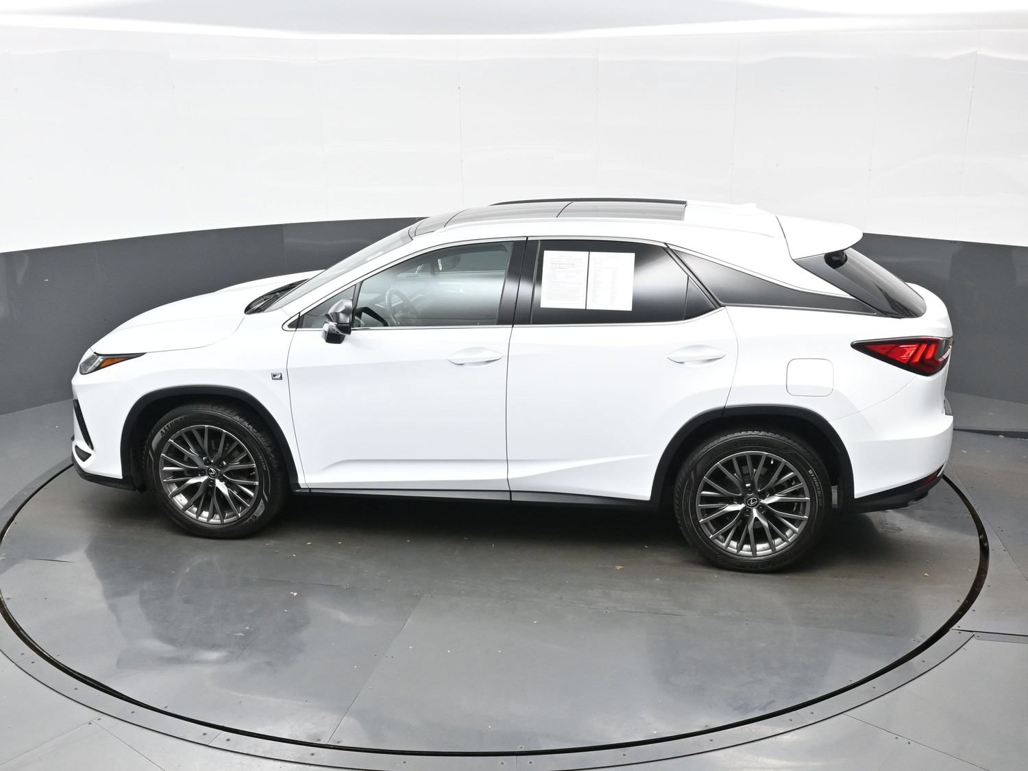 Used 2020 Lexus RX 350 F Sport w/ Cold Weather Package AWD/4WD image 37