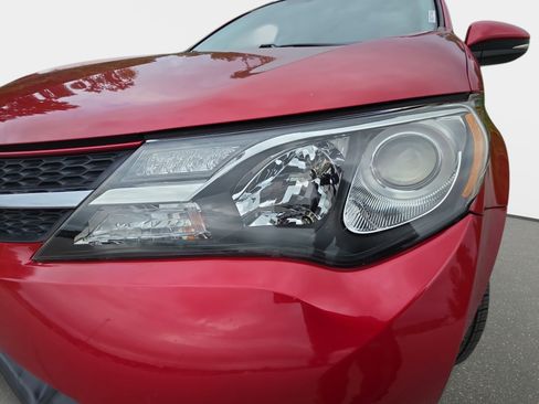 Used 2013 Toyota RAV4 XLE AWD/4WD image 31
