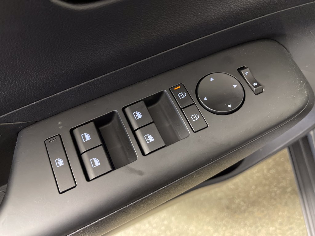 New 2027 Hyundai Kona SEL Sport FWD image 18