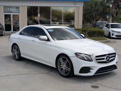 Used 2017 Mercedes-Benz E 300 image 4