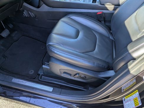 Certified 2022 Ford Edge Titanium w/ Class II Trailer Tow Package image 13