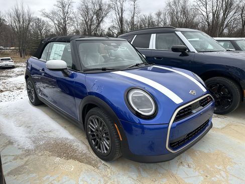 New 2026 MINI Cooper S image 2