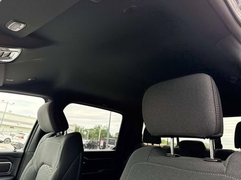 New 2026 RAM 1500 4x4 Crew Cab image 10
