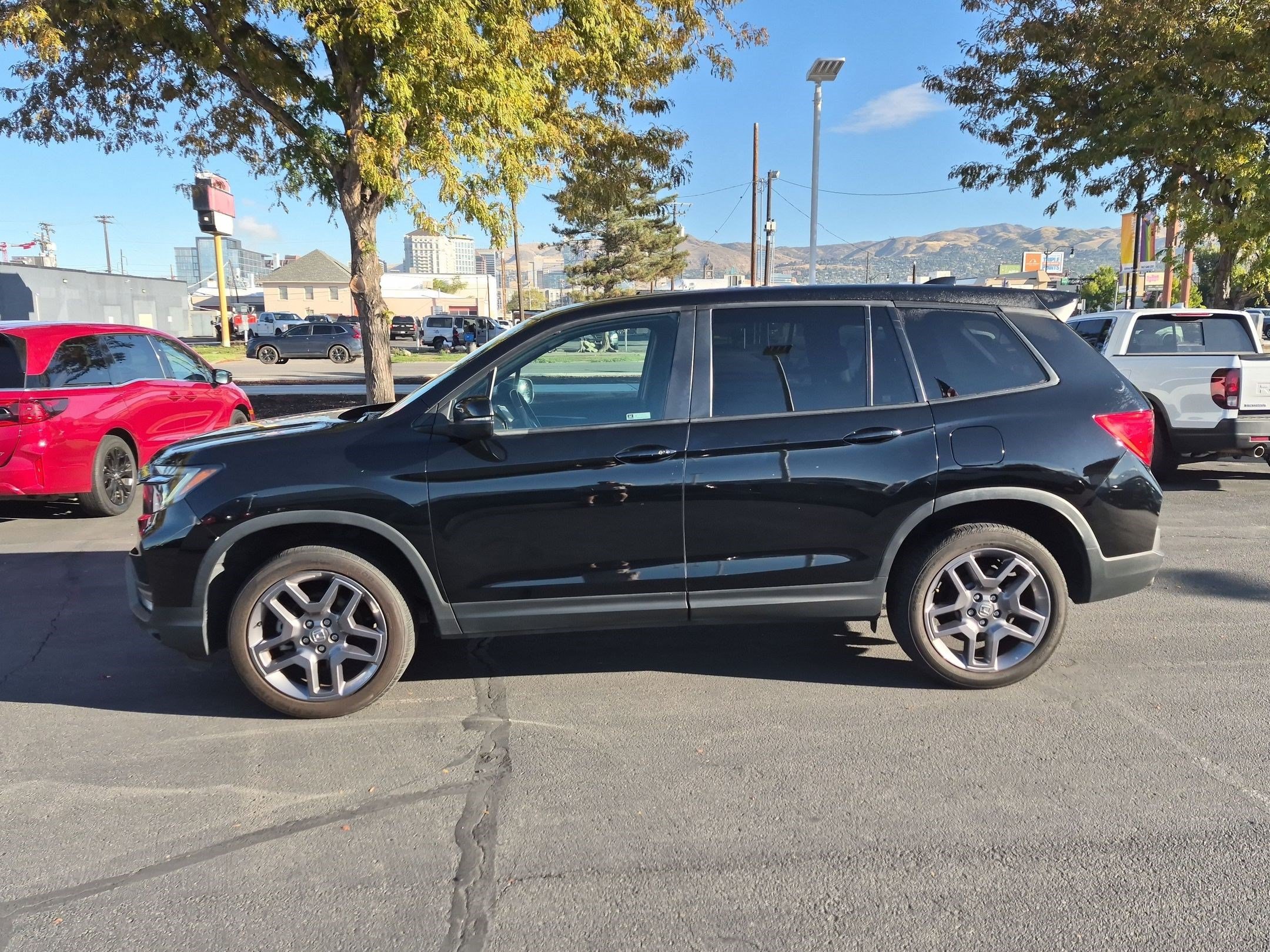 Used 2023 Honda Passport EX-L image 9