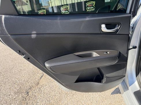 Used 2016 Kia Optima LX w/ LX Convenience Package image 37