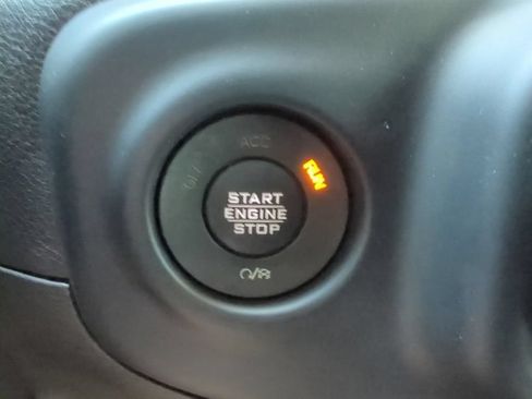 Used 2019 Jeep Wrangler Unlimited Rubicon AWD/4WD image 30