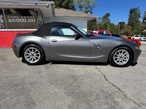 Used 2004 BMW Z4 2.5i image 9