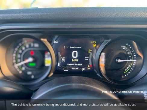 Used 2025 Jeep Wrangler Unlimited Sport S 4xe AWD/4WD image 16
