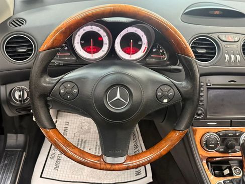 Used 2009 Mercedes-Benz SL 550 image 27