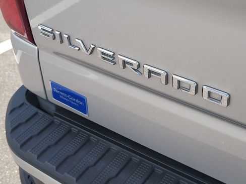 Used 2022 Chevrolet Silverado 1500 Custom AWD/4WD image 6