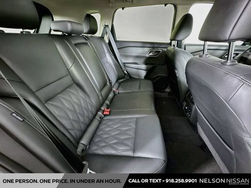 Certified 2026 Nissan Rogue Platinum w/ Platinum Premium Package AWD/4WD image 29