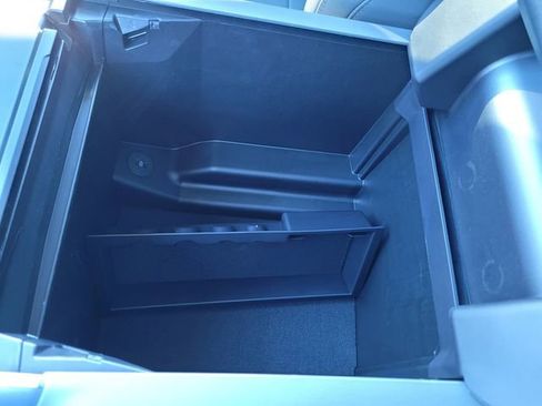 New 2025 Ford F150 Lightning Flash image 19