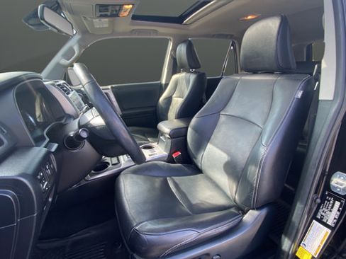 Used 2022 Toyota 4Runner Limited AWD/4WD image 9