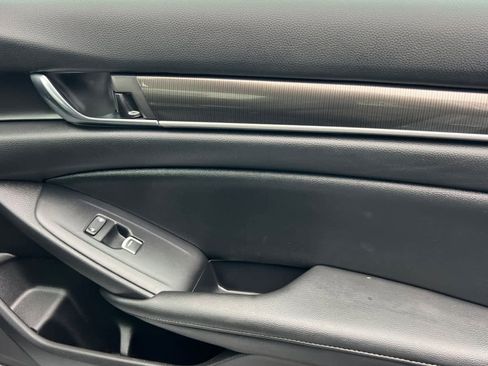 Used 2020 Honda Accord Sport image 17