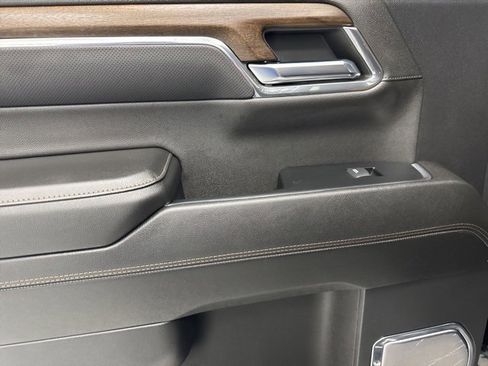 Used 2024 Chevrolet Silverado 1500 High Country w/ High Country Premium Package image 29