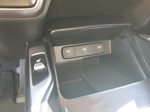 Certified 2022 Kia Sorento S image 23