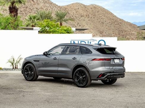 New 2026 Jaguar F-PACE R-Dynamic S image 9