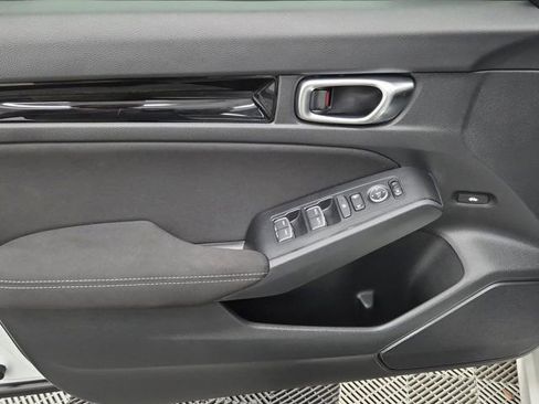 Used 2023 Honda Civic EX image 16