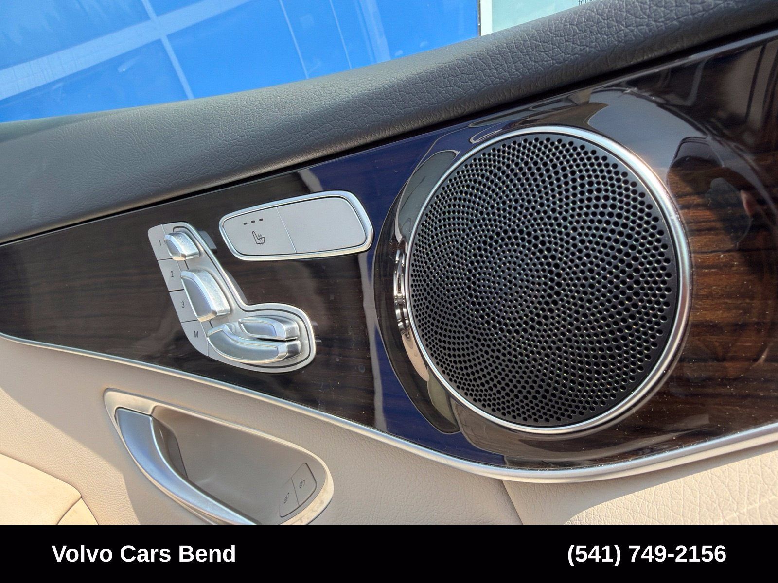 Used 2021 Mercedes-Benz GLC 300 4MATIC image 16