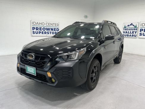 Used 2025 Subaru Outback Wilderness AWD/4WD image 4
