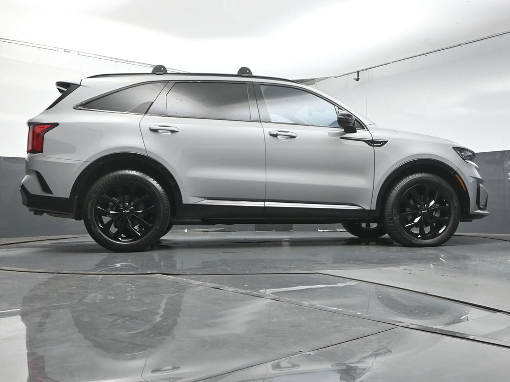 Used 2023 Kia Sorento SX AWD/4WD image 39