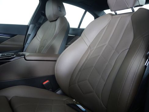 Certified 2025 BMW 540i xDrive image 11