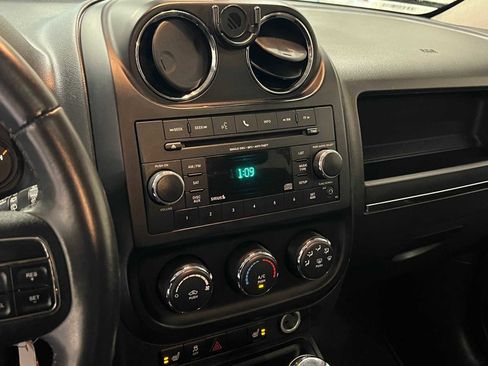 Used 2014 Jeep Patriot Latitude w/ Sun/Sound Group image 24