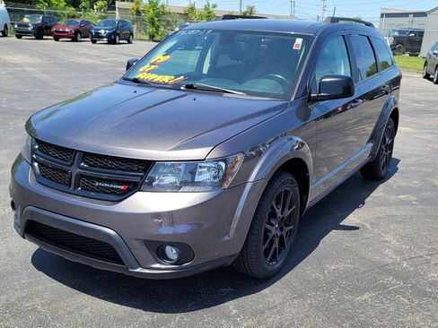 Used 2019 Dodge Journey GT w/ Blacktop Package AWD/4WD image 3