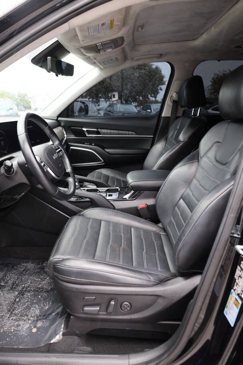 Used 2024 Kia Telluride SX Prestige AWD/4WD image 13