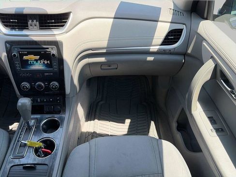 Used 2016 Chevrolet Traverse LT w/ Style and Technology Package AWD/4WD image 13