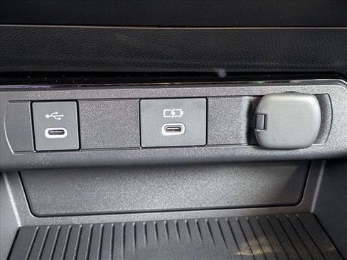 New 2026 Toyota Prius Plug-In Hybrid image 15