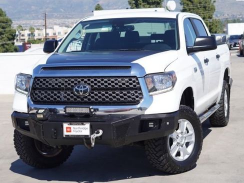 Used 2020 Toyota Tundra SR5 w/ SR5 Upgrade Package image 4