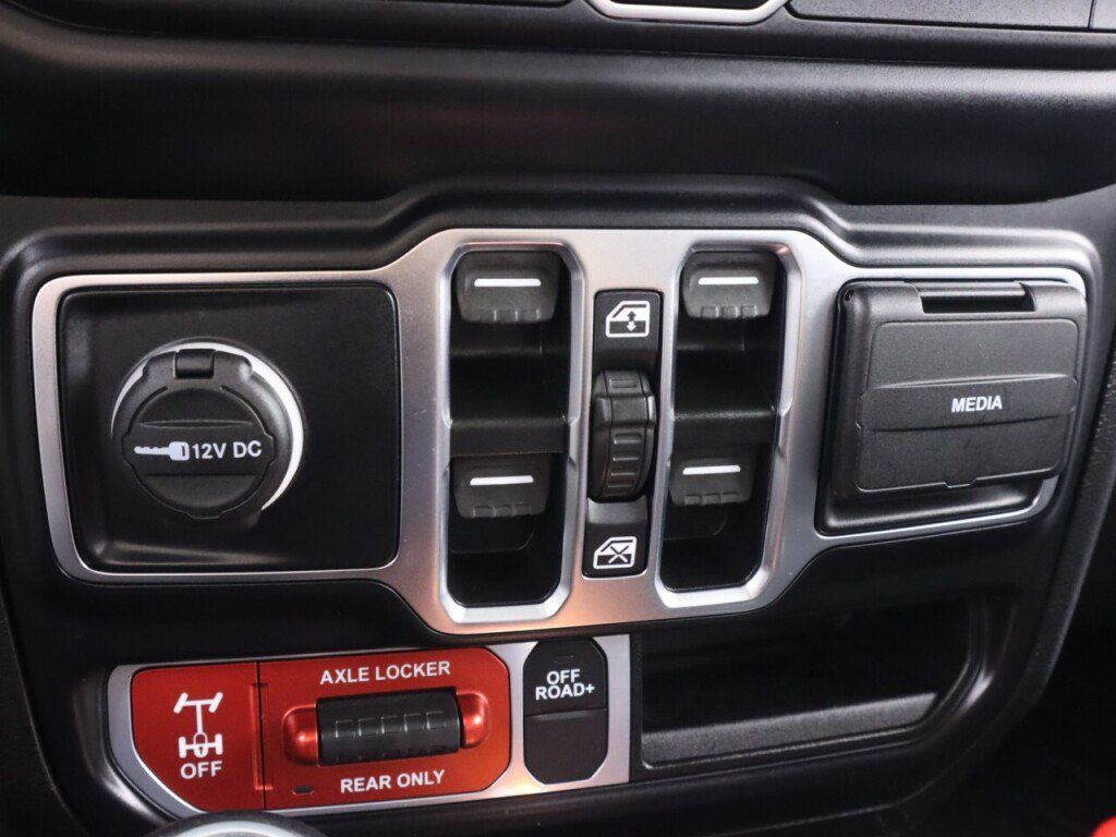Used 2022 Jeep Gladiator Mojave w/ LED Lighting Group AWD/4WD image 25