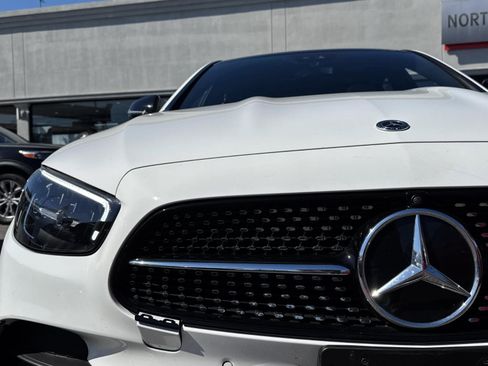 Used 2022 Mercedes-Benz E 350 E 350 w/ AMG Line Exterior image 9