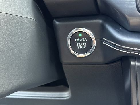 Used 2024 Ford F150 Lightning Platinum image 27