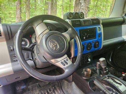 Used 2007 Toyota FJ Cruiser 4WD image 4