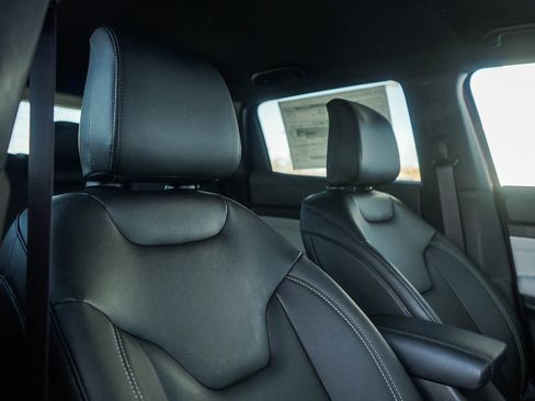 New 2026 Jeep Compass Limited image 11