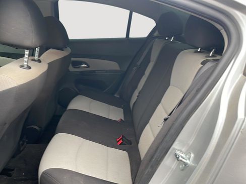 Used 2016 Chevrolet Cruze LS image 10