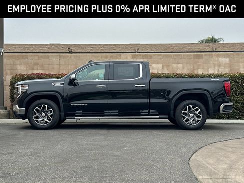 New 2026 GMC Sierra 1500 SLT w/ SLT Premium Plus Package AWD/4WD image 7