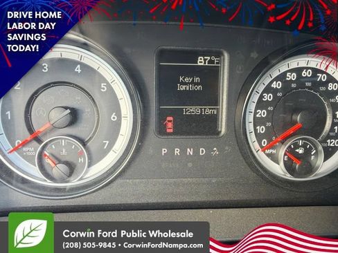 Used 2015 RAM 2500 Tradesman w/ Chrome Appearance Group AWD/4WD image 12