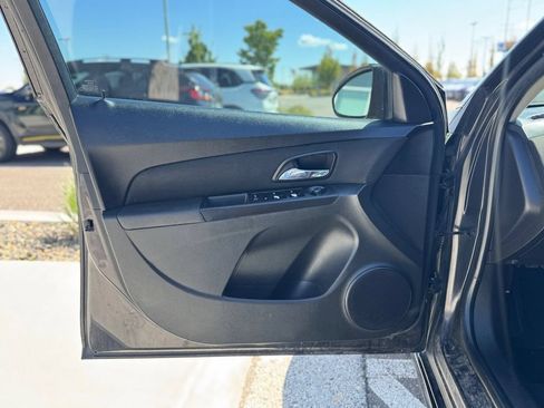 Used 2015 Chevrolet Cruze LT w/ RS Package FWD image 9