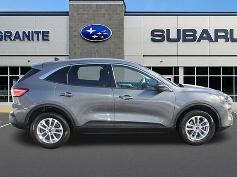 Used 2022 Ford Escape SE w/ Cold Weather Package image 6